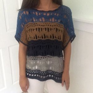 Knitted short sleeve sweater